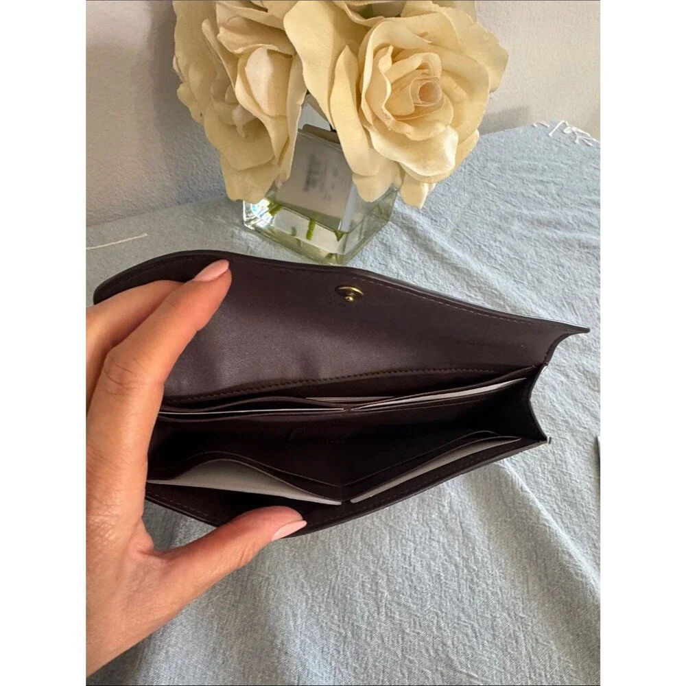 Coach Wyn Soft Wallet in Colorblock Two-Tone Envelope Wallet Clutch Beige Taupe